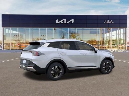 New 2026 Kia Sportage LX FWD image 6