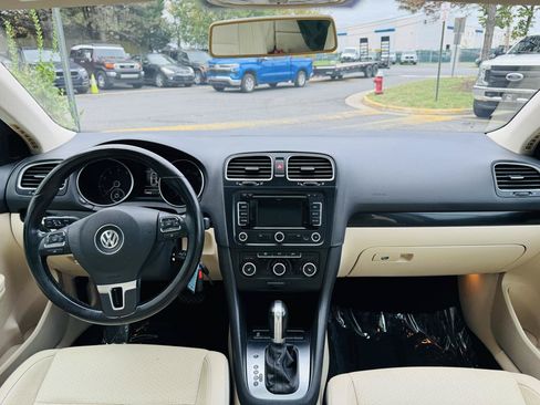 Used 2014 Volkswagen Jetta SE FWD image 18