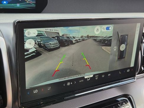New 2026 Ford Expedition Active RWD image 16