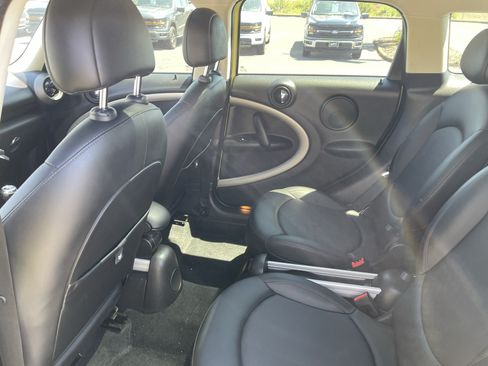Used 2012 MINI Cooper Countryman FWD image 11
