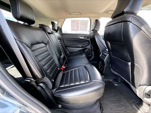 Used 2024 Ford Edge SEL w/ Convenience Package image 16