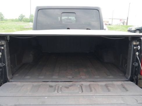 Used 2020 Jeep Gladiator Overland AWD/4WD image 11