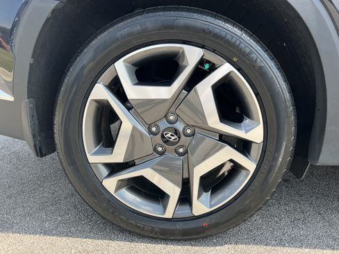 Used 2023 Hyundai Palisade Limited FWD image 18