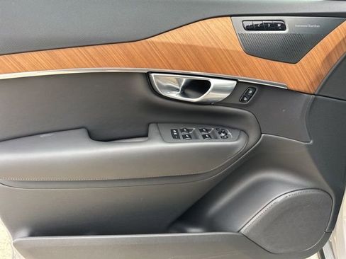Certified 2024 Volvo XC90 T8 Plus w/ Protection Package Premier image 17