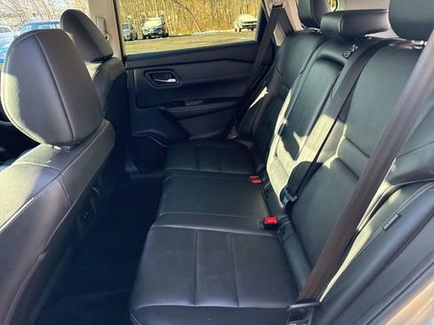 Used 2024 Nissan Rogue SL image 15