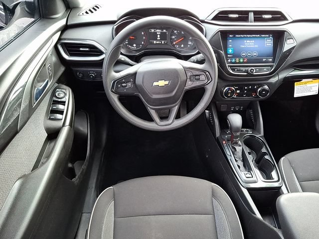 Used 2023 Chevrolet TrailBlazer LT w/ Convenience Package AWD/4WD image 11