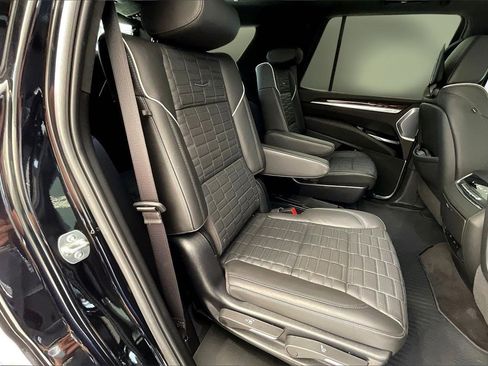 Used 2025 Cadillac Escalade Sport Platinum image 27