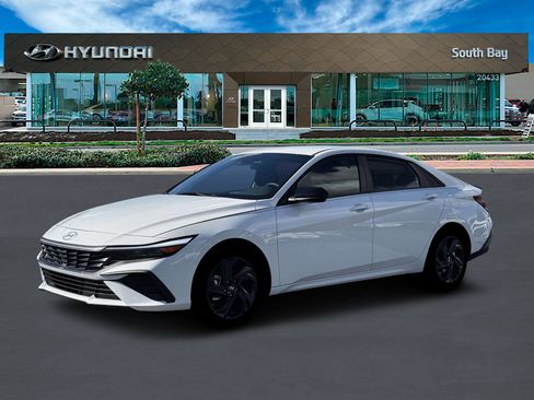 New 2026 Hyundai Elantra Sport image 2