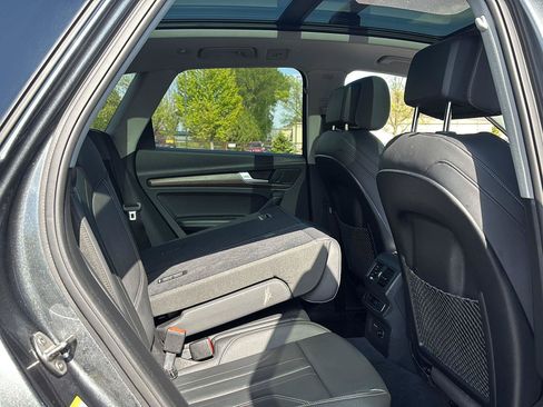 Used 2023 Audi Q5 e Premium Plus AWD/4WD image 17