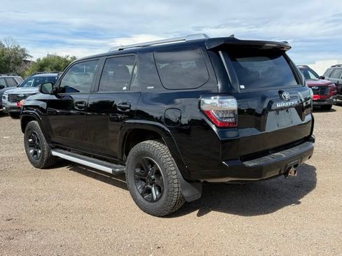 Used 2014 Toyota 4Runner SR5 AWD/4WD image 3