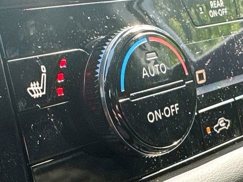 New 2025 Nissan Pathfinder SV image 20