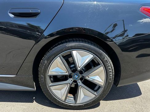 Used 2023 BMW i4 eDrive35 RWD image 9