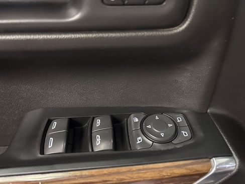 Used 2022 Chevrolet Silverado 1500 High Country AWD/4WD image 26