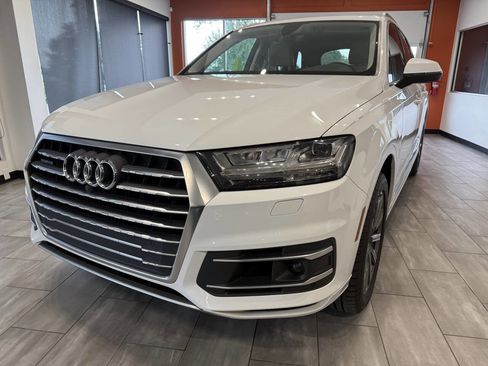 Used 2017 Audi Q7 3.0T Premium Plus image 2