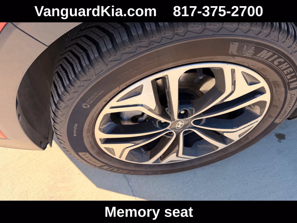 Used 2019 Hyundai Santa Fe FWD image 8
