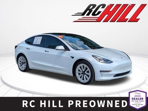 Used 2021 Tesla Model 3 Standard Range Plus RWD image 1