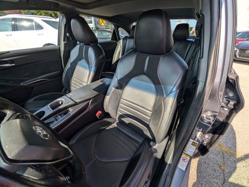 Used 2019 Toyota Avalon Touring image 16