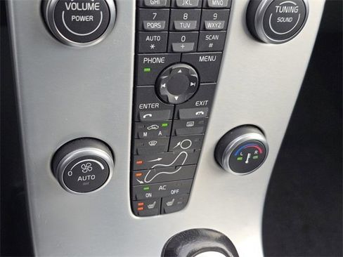 Used 2011 Volvo C30 T5 w/ Preferred Pkg image 20