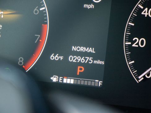 Used 2023 Honda CR-V EX-L image 28