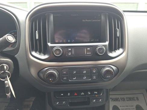 Used 2019 Chevrolet Colorado Z71 AWD/4WD image 22