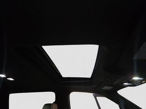 Used 2024 GMC Sierra 3500 Denali Ultimate image 17