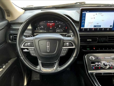 Used 2021 Lincoln Nautilus AWD w/ Equipment Group 101A image 5