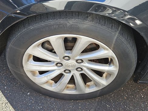 Used 2014 Buick LaCrosse Leather image 4