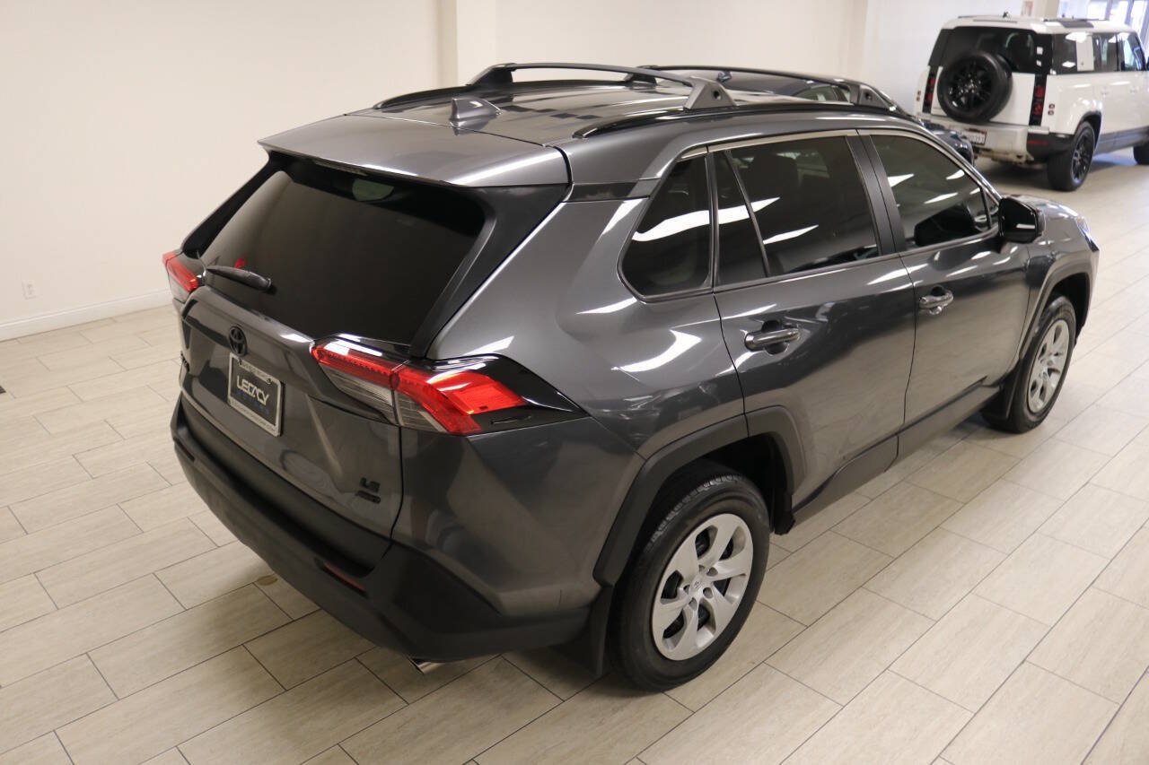 Used 2020 Toyota RAV4 LE w/ Carpet Mat Package AWD/4WD image 94