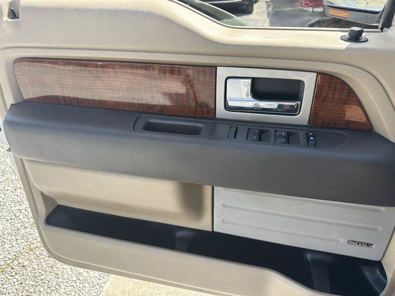 Used 2010 Ford F150 Lariat RWD image 13