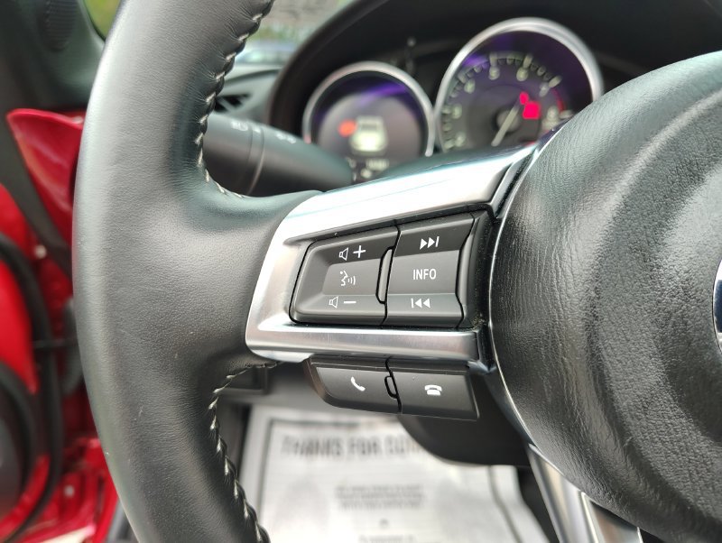 Used 2022 MAZDA MX-5 Miata RF Grand Touring RWD image 25