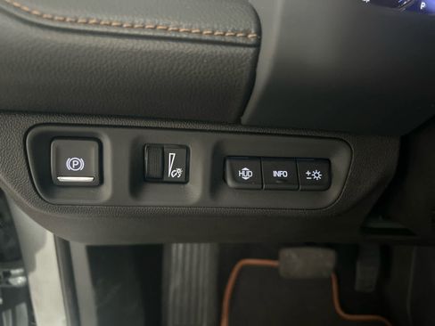 Used 2023 GMC Acadia AT4 w/ Technology Package image 13