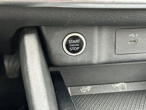 Used 2023 Nissan Rogue SV FWD image 26