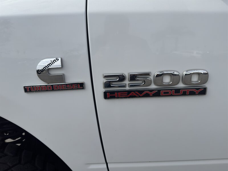 Used 2016 RAM 2500 Tradesman w/ Chrome Appearance Group AWD/4WD image 6