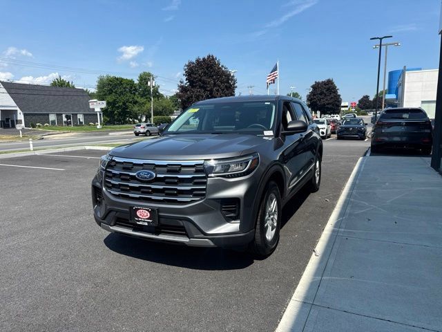 Used 2026 Ford Explorer Active AWD/4WD image 6