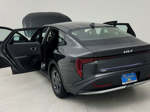 Used 2025 Kia K4 FWD image 13