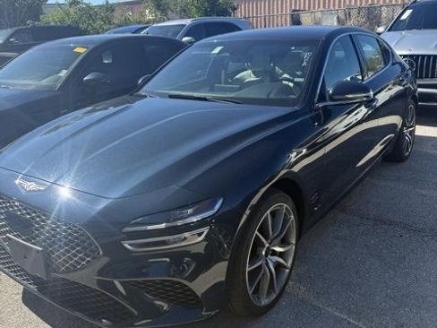 Used 2024 Genesis G70 2.5T image 2