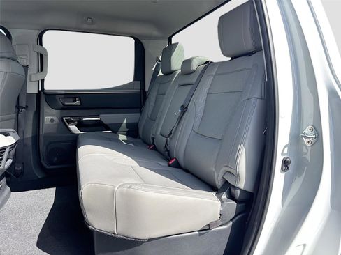 Used 2024 Toyota Tundra Limited image 23