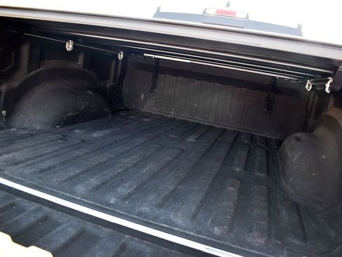 Used 2019 RAM 1500 Laramie AWD/4WD image 32