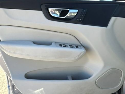 Certified 2023 Volvo XC60 B5 Core w/ Climate Package AWD/4WD image 16