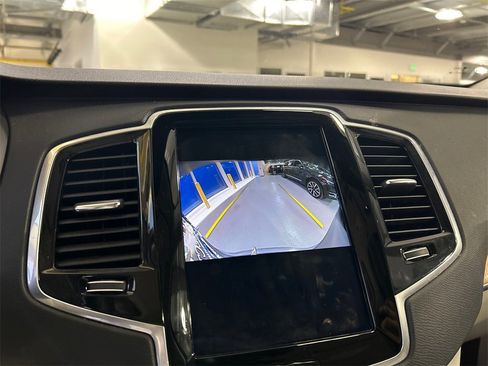 Certified 2021 Volvo XC90 T8 Inscription Expression w/ Advanced Package image 17