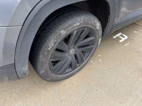 Used 2021 Volkswagen Atlas SE image 10