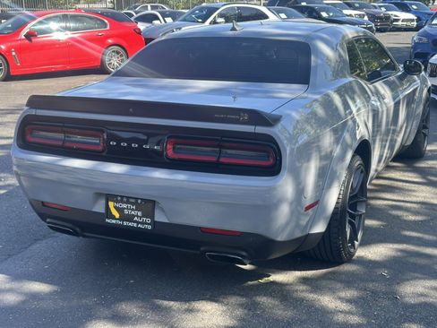 Used 2021 Dodge Challenger R/T Scat Pack RWD image 9