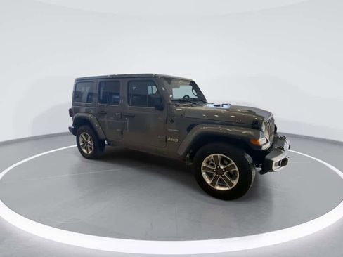 Used 2023 Jeep Wrangler Unlimited Sahara image 2