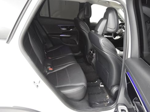 Certified 2024 Mercedes-Benz GLC 300 image 18
