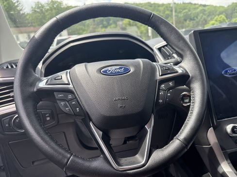 Certified 2022 Ford Edge SEL w/ Convenience Package image 11