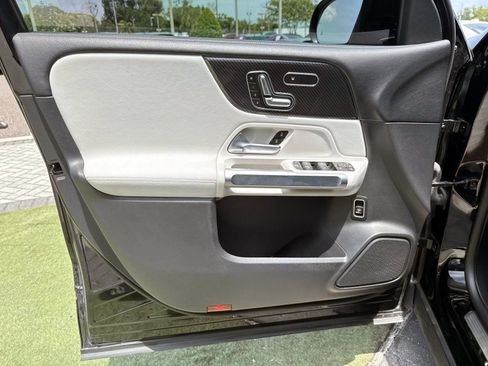 Certified 2023 Mercedes-Benz GLB 250 image 17