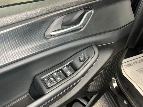 Used 2024 Jeep Grand Cherokee Altitude image 15