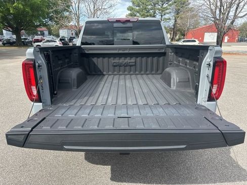 Used 2025 GMC Sierra 1500 AT4 w/ AT4 Premium Package image 15