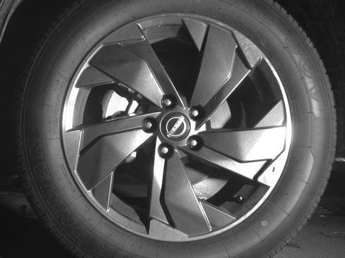 Used 2025 Nissan Rogue SV image 11