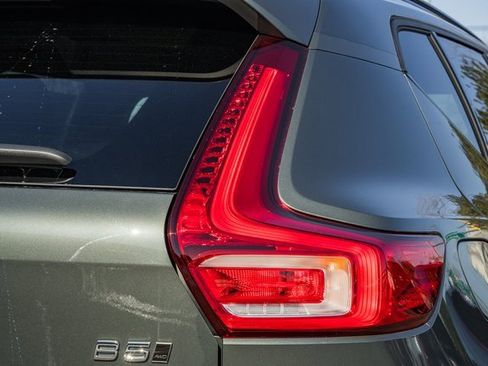 New 2026 Volvo XC40 B5 Ultra w/ Protection Package Premier image 8